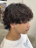 レタッチ バイ フィフス 天神大名(RETOUCH by fifth)&nbsp;天神大名メンズパーマシャドウパーマシースルーマッシュウルフ