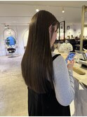 オリーブベージュ