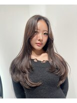 ベール(Vale)&nbsp;透明感たっぷり韓国風くびれレイヤー