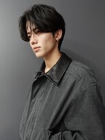 オルカ(ORCA)&nbsp;センターパート　ダウンパーマ　毛流れ　メンズ　韓国　南川聖華