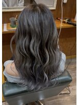 ヘアーサロン アトリエ(Hair salon ATORIE)&nbsp;ロングレイヤーブリーチカラーシャドウルーツ