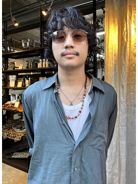 ステップボーンカットオオサカ(STEP BONE CUT OSAKA Via TICK-TOCK) 【ステップボーンカット】メンズミディアム/グランジパーマ