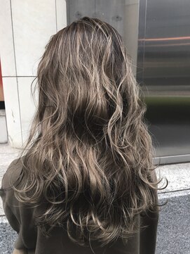 ウィルゴ(VIRGO) 【デザインカラー】外国人風ハイライト☆バレイヤージュ