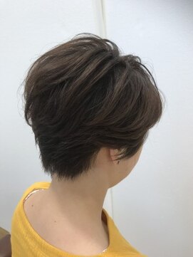 クアトログランシュ ひたちなか店(QUATRO×GranCieux) ショートグラデーションボブ