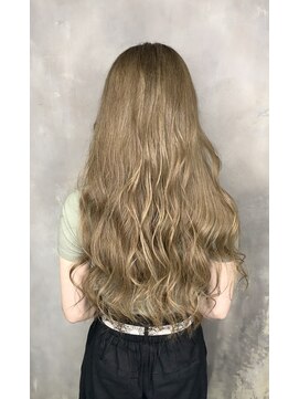 ザ ヘア ディードットログ(The hair D.Log) ハイライトロングスタイル