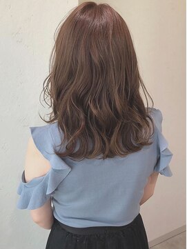 ハジ(haji) グレージュカラー