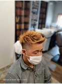 ハイトーンツーブロックベリーショート