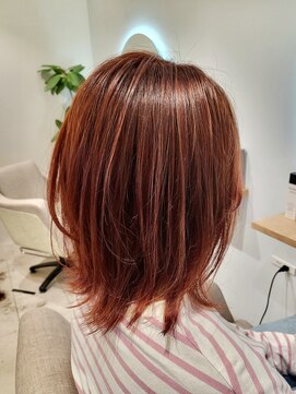 チェルシーヘアーデザイン(Chelsea hair design) 外ハネボブ｜外ハネミディアム｜ピンクブラウン｜ピンクカラー