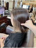 切りっぱなしボブ×インナーカラー【ミルクティーベージュ】