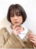 大人似合わせ小顔ひし形ショート黒髪ネビージュワンレンボブルフ