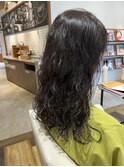【福岡】くせ毛を生かしたパーマ風レイヤースタイル