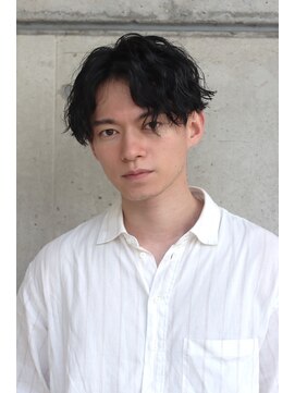 ブークル(boucle) 大人のスパイラルパーマ　サイドパート