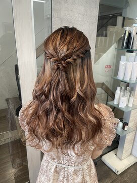 ハイル(KHAIR) ふわふわハーフアップ♪/梅田美容室/金城二千夏