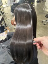サロンドミルク 原宿(salon de MiLK) ワンカールレイヤーカット　アッシュグレージュ／原宿