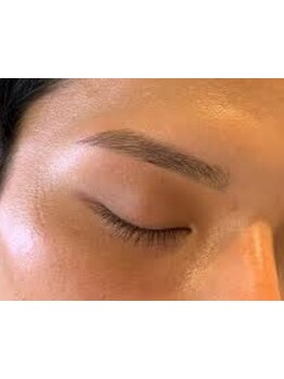 第一印象は、眉で決まる。大人の男こそ“眉”にこだわる時代。