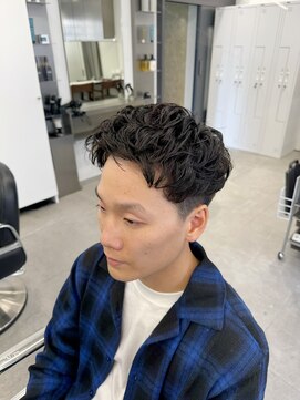 グルーマーズトウキョウ(GROOMER/S TOKYO) 神保町無造作パーマブルーブラック韓国マッシュツーブロック