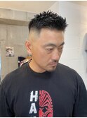 メンズカットフェードスキンフェードバーバー短髪アップバング