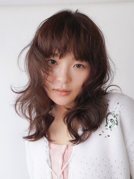 スニュウ(snuw) レイヤーボブマロンベージュインナーカラーブリーチなし