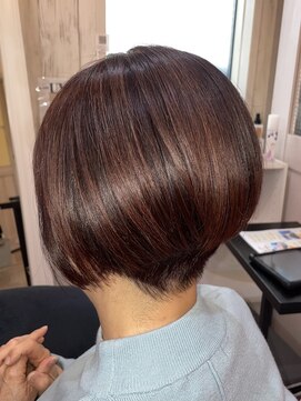 リトルスマイリー 辻堂店(Little Smiley) 前下がりショート/ピンクブラウン