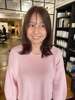 ジリ(JILI) 鎖骨レイヤー×透明感ピンクベージュ ▽福永