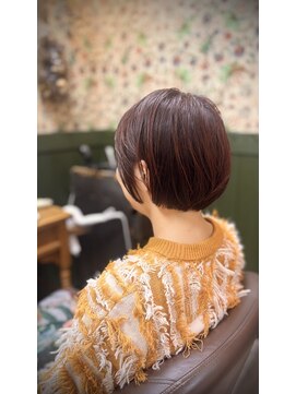 ヘアー ドレッサー ティカ(Hair Dresser TiCA) 耳かけショートボブ