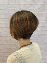 ミーティア バイ クアトロ(Meteor By QUATRO) クールショートボブ