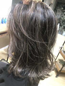 アッカ(ACCA) プラチナアッシュ