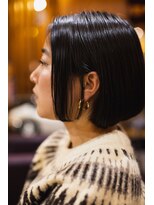 コモド(COMODO)&nbsp;冬カラーの超定番！暗髪カラーで洗礼されたオシャレに