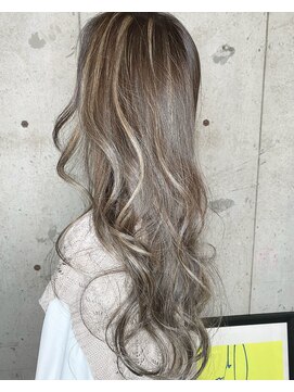 ライフトーキョー(Life tokyo) 外国人風ハイライトカラー☆