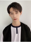 軽めコンマバングヘア