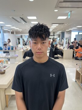 ケンジ 平塚ラスカ店(KENJE) ツイストスパイラル/ツイスパ/メンズパーマ/フェード/平塚美容室