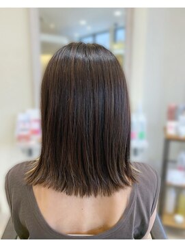 ヘアメイクソエル(hair make Soel) サイドインナーカラー・切りっぱなしセミディ