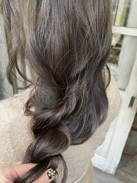 メーヴェ(Mowen) 《 オリーブグレージュ 》