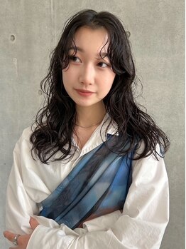 ヘアーデザイン アルエ(HAIR×design ARUE)の写真/ふんわり感であなたらしさを演出☆髪に優しい薬剤でダメージを最小限に抑え、潤いのあるパーマスタイルに♪