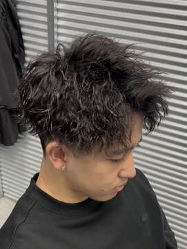 ガオプロデュースバイレボ(gao produced by revo) メンズパーマ/アップバング/短髪/眉カット/ツイストスパイラル
