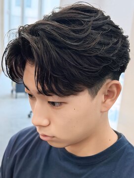 バース バイ ハピネス(BIRTH by happiness) 奈良men'sフェザーパーマフェザーショート