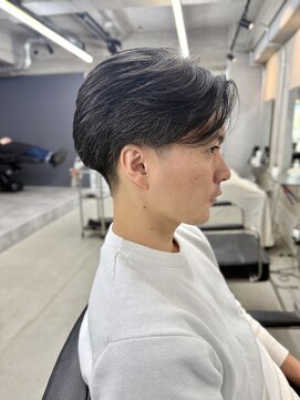 オルカ(ORCA) 曲がる縮毛矯正/ニュアンスパーマ/センターパート/新宿