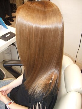 ラウラ 北千住店(Laura) グリーンティーベージュカラー [ラウラ/北千住]