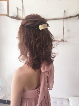ヘアセットサロンエッジ(Edge) ミディアムハーフアップ