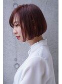 レッドカラー×シンプルボブ