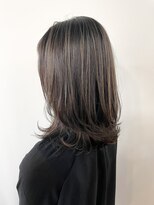 オル(Olu)&nbsp;【MASAYA】エアリーミディ×ハイライトカラー