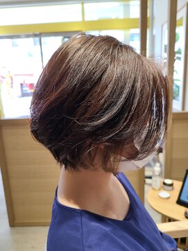 ヘアサロン R3 ミニボブヘア