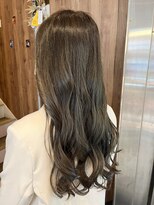 アヴァンス 天王寺店(AVANCE.) カーキグレージュ×透明感