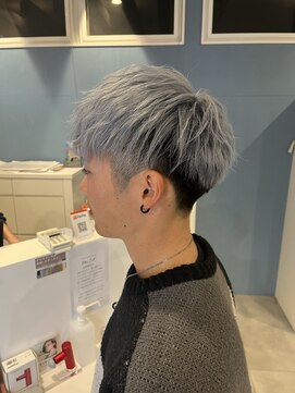 プラス ファースト ヘア(Plus 1st) アイスシルバー×メンズブリーチ