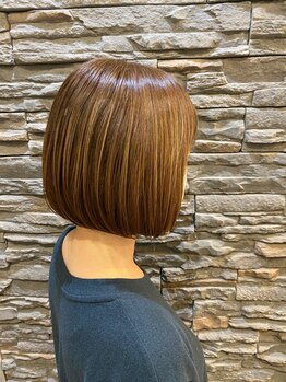フィーカ(Fika)の写真/自然になじむツヤ感と透明感で大人の魅力を引き出すグレイカラー♪カラーの種類も豊富にご用意◎