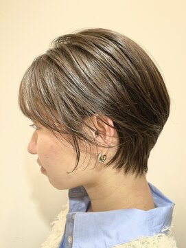 エリマ 武蔵小杉(elima) 武蔵小杉レディースショート顔周りレイヤーベージュカラー