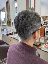 コアフィールフィス(COIFFURE fils) 新規お得クーポンあり【見附 今町】メンズ刈り上げ短めスタイル