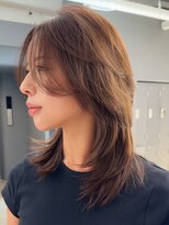 ジアン テラス(GIEN TERRASSE)&nbsp;ミディアムレイヤーカットハイレイヤーウルフカット/岸本