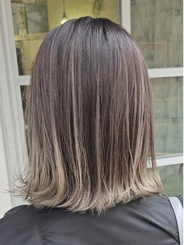 シリウスエイト(SIRIUS 8)の写真/【清田/駐車場有】水素カラーなどダメージレスにこだわり、トレンドカラーもケアしながら楽しめるサロン＊