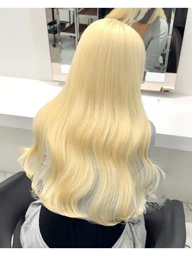 メル 表参道(Mel) 韓国巻きハイトーンブリーチブロンド